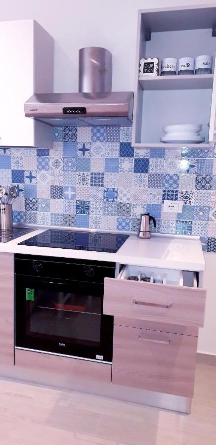 Lamberti Beach Apartment - 150 M From The Sea - Just Renewed - Wifi Савона Екстер'єр фото